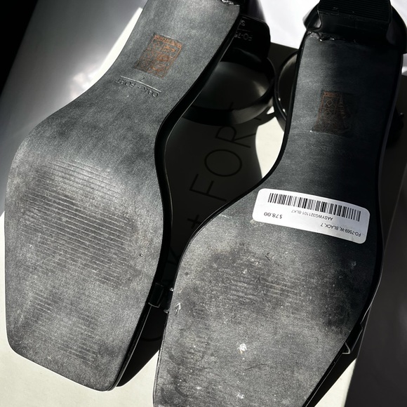 Oak & Fort - Black Heels - Picture 9 of 11